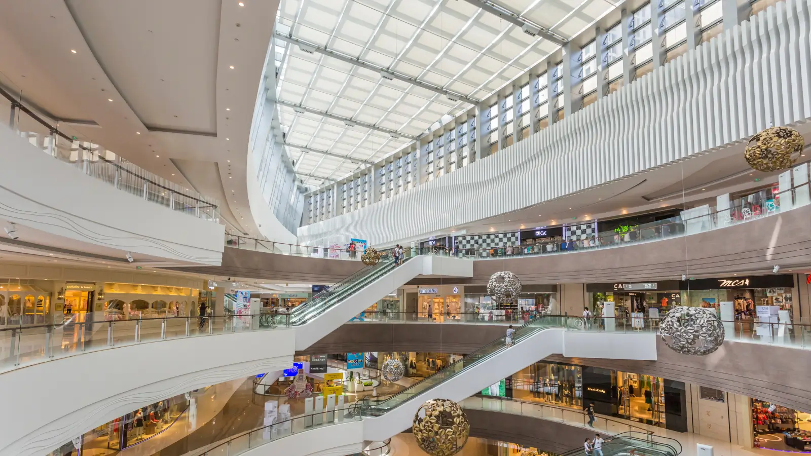 Yelahanka New Town And Daily Retail Within Reach